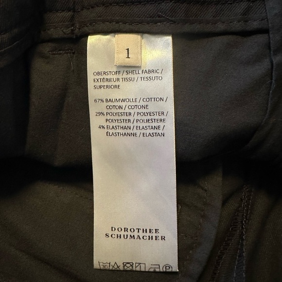 Dorothee Schumacher Shorts - Picture 3 of 4